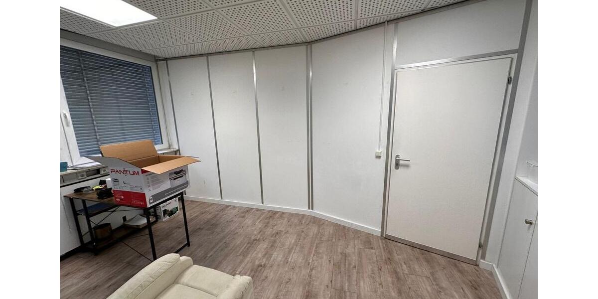 Schöne BüroPraxis Räume in 34121 Kassel Wehlheiden EG 2 zimmer