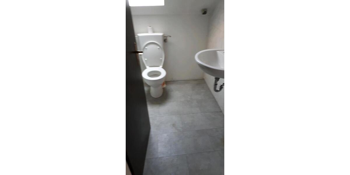 Dachgeschoßwohnung Guxhagen - 4 Zimmer, 75 m&sup2;, 700&euro; | Angebot:26348428