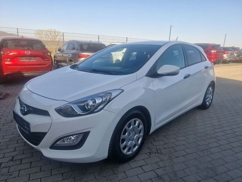 i30