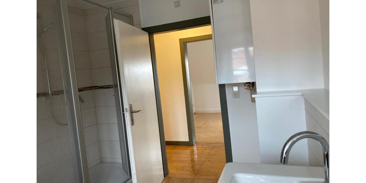 Dachgeschoßwohnung Kassel Fasanenhof - 3 Zimmer, 65 m&sup2;, 250&euro; | Angebot:25475944