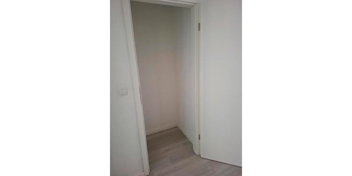 Etagenwohnung Kassel - 2 Zimmer, 70 m&sup2;, 780&euro; | Angebot:26393190