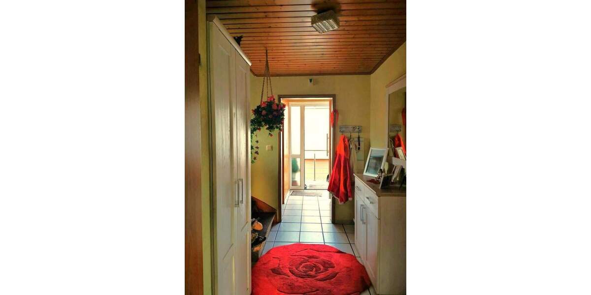 Einfamilienhaus Hann. Münden Lippoldshausen - 5 Zimmer, 167 m&sup2;, 260.000&euro; | Angebot:25738654