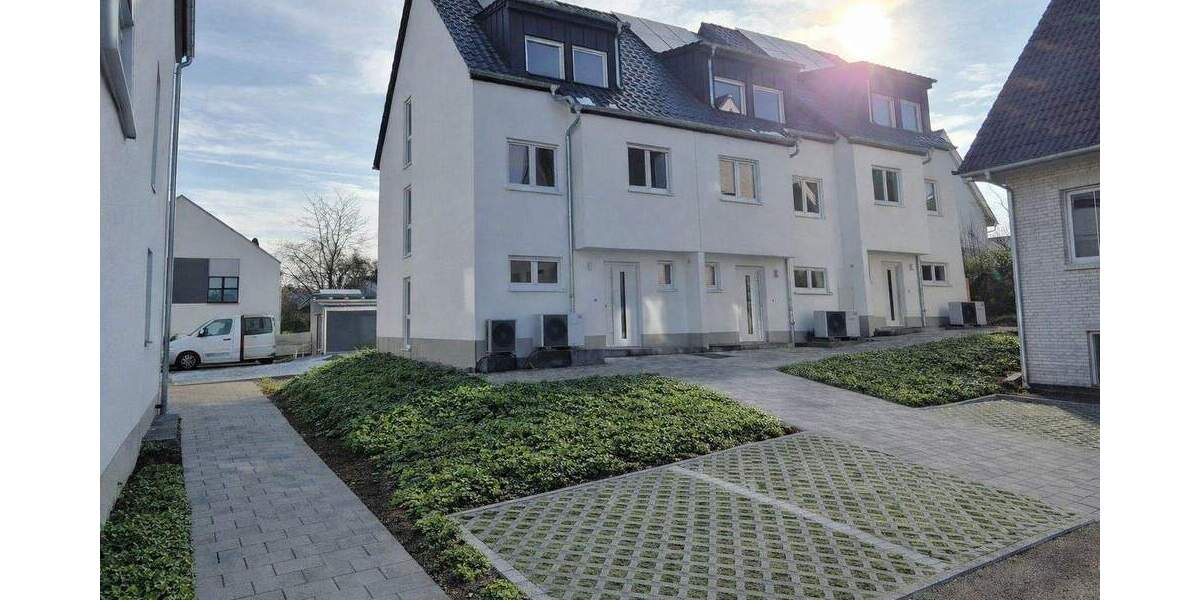 Reihenendhaus Fuldatal Ihringshausen - 6 Zimmer, 140 m&sup2;, 1.850&euro; | Angebot:25117811