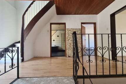 Haus Fritzlar - 4 Zimmer, 160 m&sup2;, 289.000&euro; | Angebot:26967065