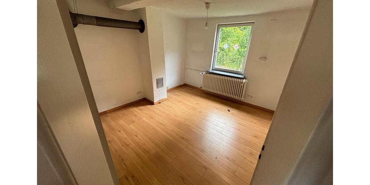 Einfamilienhaus Witzenhausen Blickershausen - 8 Zimmer, 180 m&sup2;, 150.000&euro; | Angebot:27236620