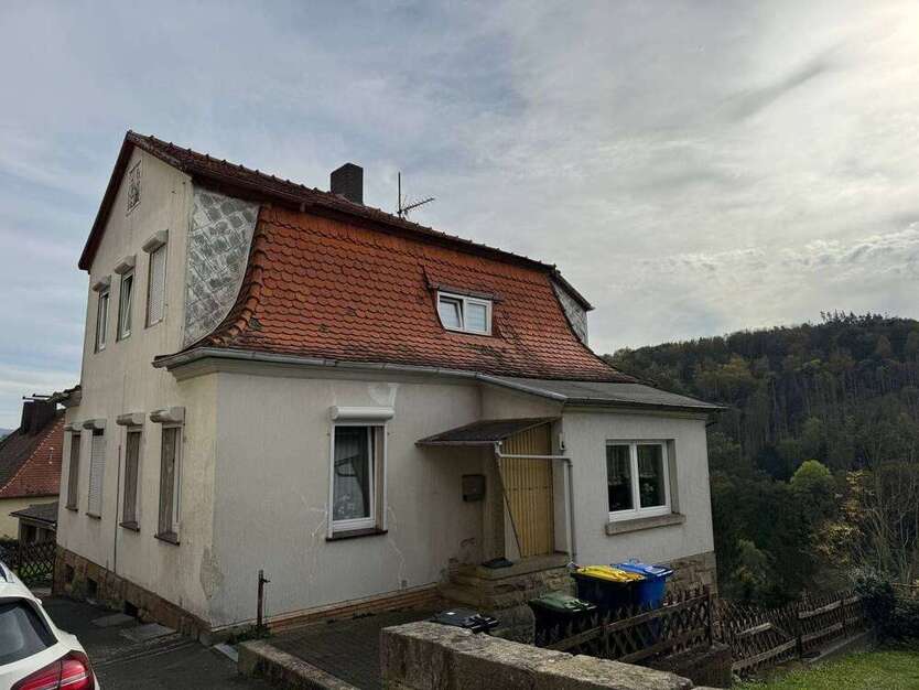 Haus zum Kaufen in Spangenberg 185.000 € 194 m²
