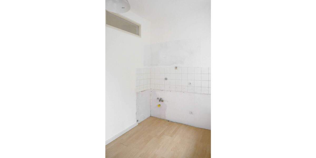 Etagenwohnung Kassel West - 4 Zimmer, 80 m&sup2;, 198.000&euro; | Angebot:26188828