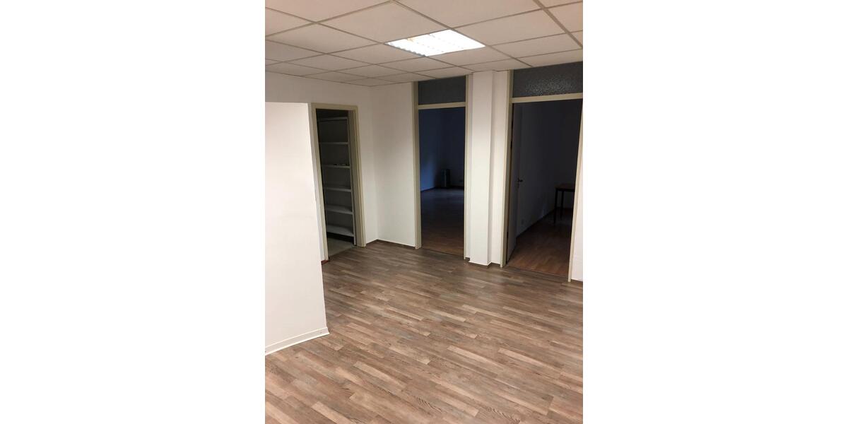 Erdgeschoßwohnung Kassel Vorderer Westen - 4 Zimmer, 100 m&sup2;, 330.000&euro; | Angebot:25376634