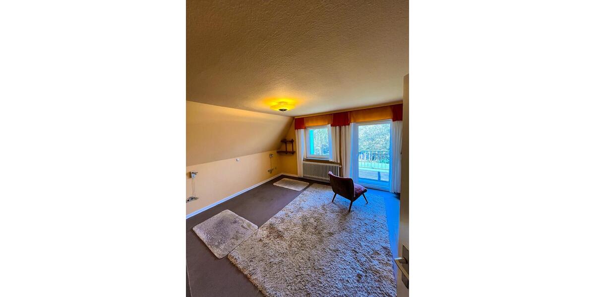 Einfamilienhaus Witzenhausen - 10 Zimmer, 220 m&sup2;, 220.000&euro; | Angebot:26162367