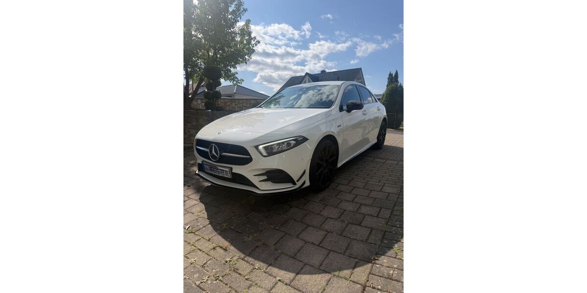 Mercedes-Benz A 250 84.000 km 23.950 &euro; Kassel 34125