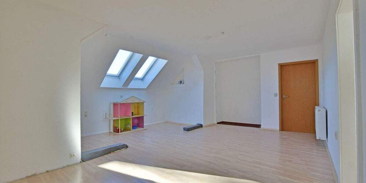 Reihenendhaus Hessisch Lichtenau - 7 Zimmer, 226 m&sup2;, 230.000&euro; | Angebot:26432911