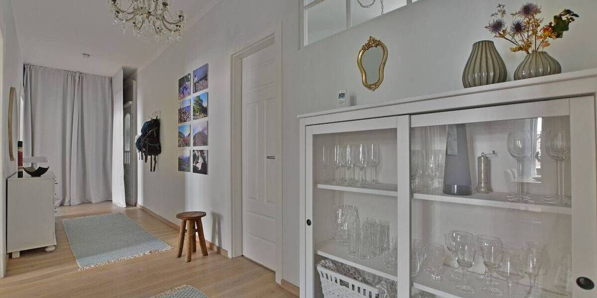 Etagenwohnung Kassel West - 3 Zimmer, 110 m&sup2;, 350.000&euro; | Angebot:26036635