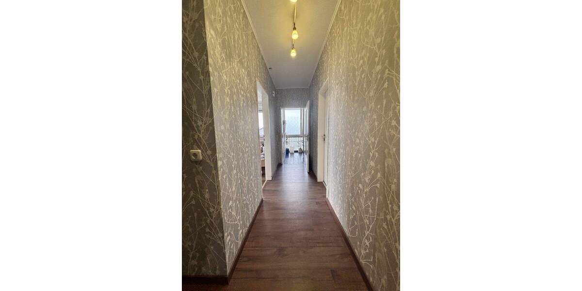 Charmantes 3-Parteienhaus in Kassel-Eichwald - Ruhige Wohnlage im Grünen 8 zimmer