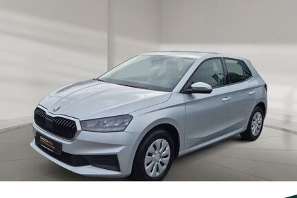 Skoda Fabia 9.828 km 15.990 &euro; Niestetal 34266