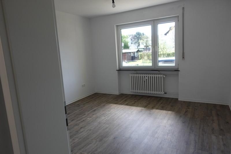 Erdgeschoßwohnung Kassel Niederzwehren - 3 Zimmer, 70 m&sup2;, 629&euro; | Angebot:22987489