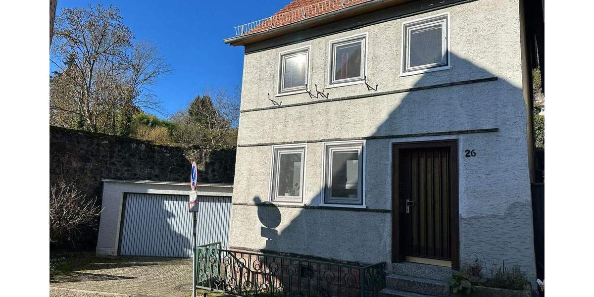 Einfamilienhaus Fritzlar - 6 Zimmer, 145 m&sup2;, 150.000&euro; | Angebot:25670489