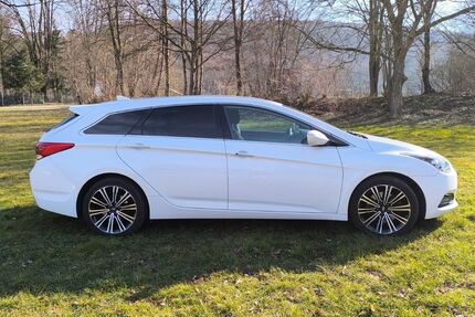 Hyundai i40 115.000 km 10.999 &euro; Hann. Münden 34346