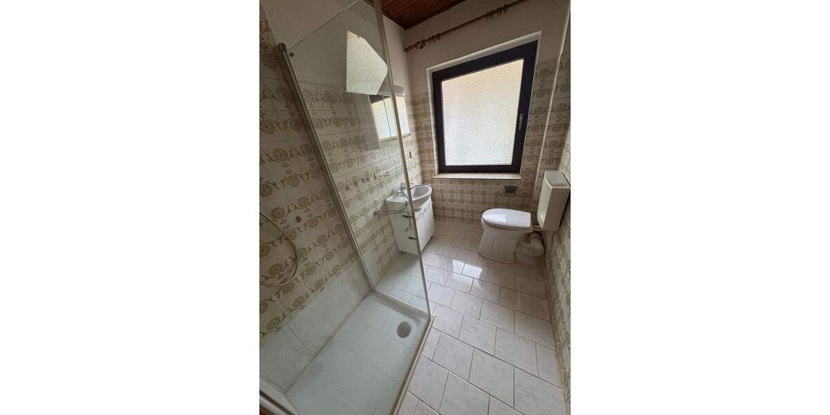 Doppelhaushälfte Helsa - 5 Zimmer, 110 m&sup2;, 145.000&euro; | Angebot:26816459