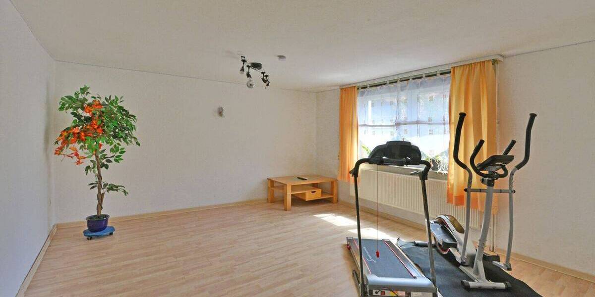 Einfamilienhaus Habichtswald / Dörnberg Dörnberg - 8 Zimmer, 192 m&sup2;, 250.000&euro; | Angebot:26797511