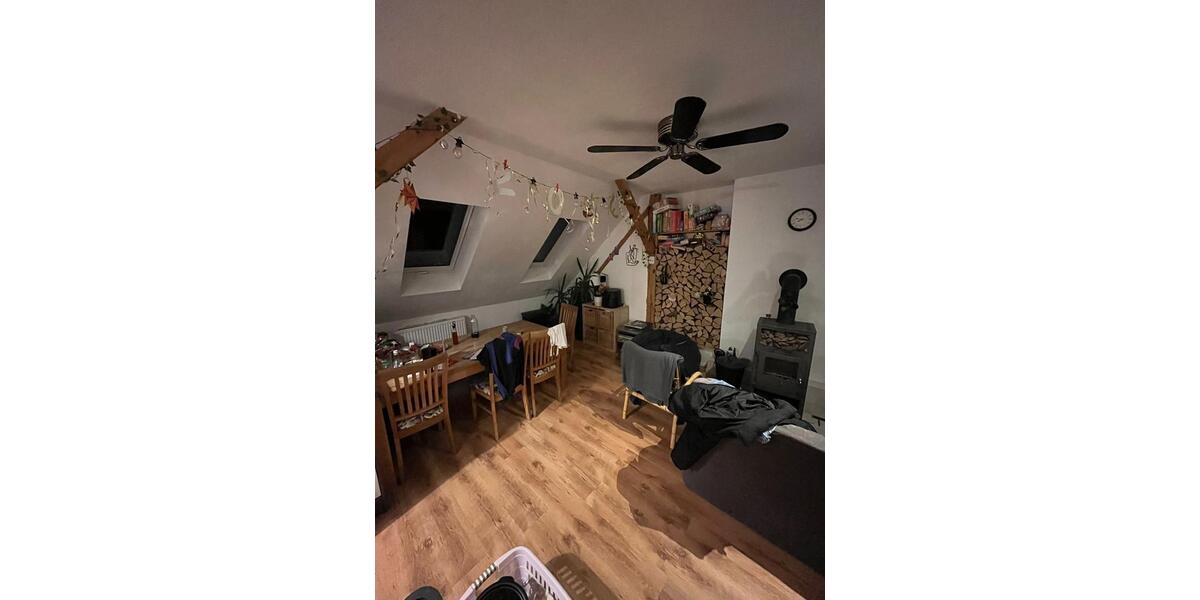 Dachgeschoßwohnung Kassel Vorderer Westen - 16 Zimmer, 280 m&sup2;, 800.000&euro; | Angebot:25907751