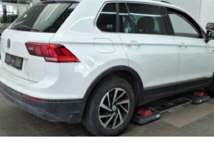 VW Tiguan 79.800 km 21.833 &euro; Kassel 34123