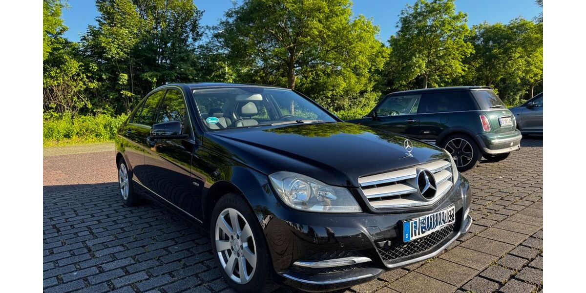 Mercedes-Benz C 250 135.000 km 9.900 &euro; Calden 34379