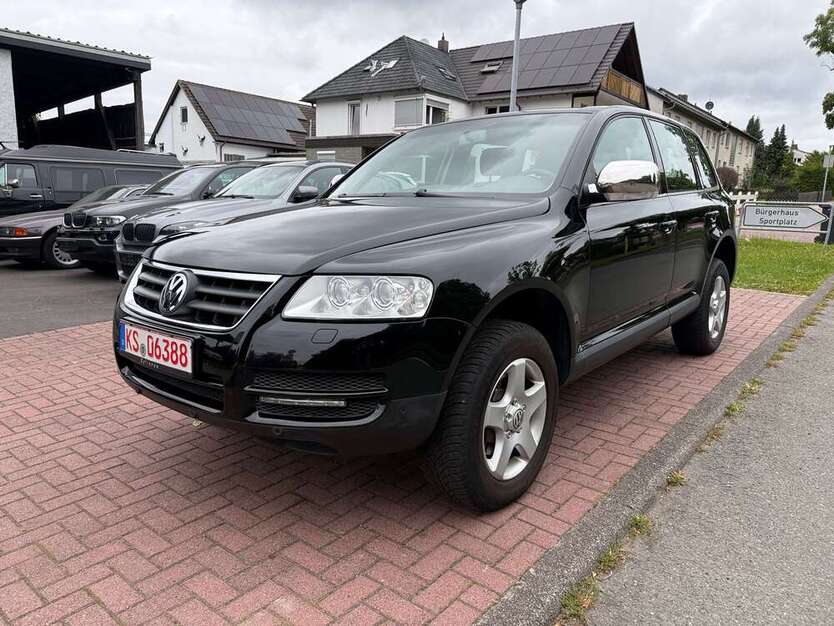 VW Touareg 191.256 km 3.990 € Immenhausen-Holzhausen (bei Kassel) 34376