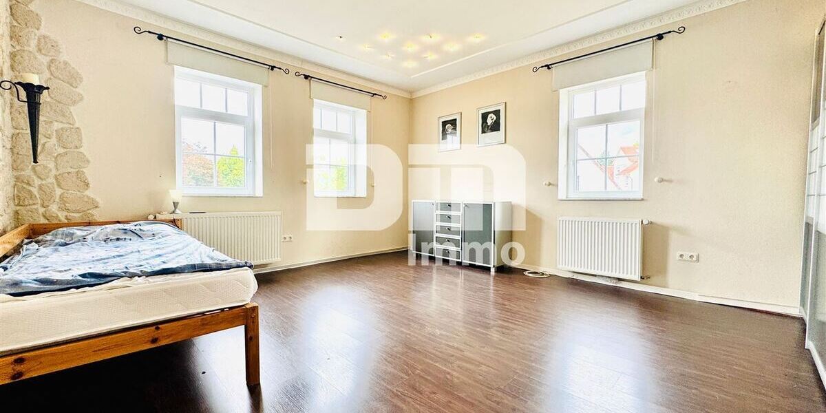 Sanierter Wohntraum mit Garten Terrasse und 2 Garagen + vielen Extras - Einfamilienhaus Witzenhausen | Angebot:27244520