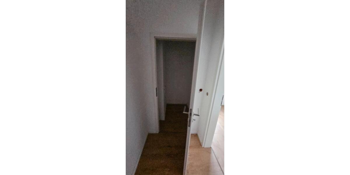 Etagenwohnung Niestetal - 2 Zimmer, 66 m&sup2;, 600&euro; | Angebot:26272952
