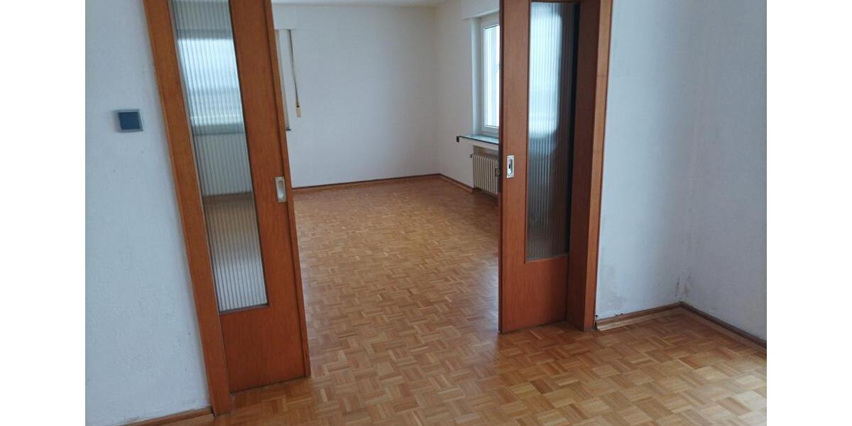 Etagenwohnung Immenhausen - 4 Zimmer, 100 m&sup2;, 750&euro; | Angebot:25368723