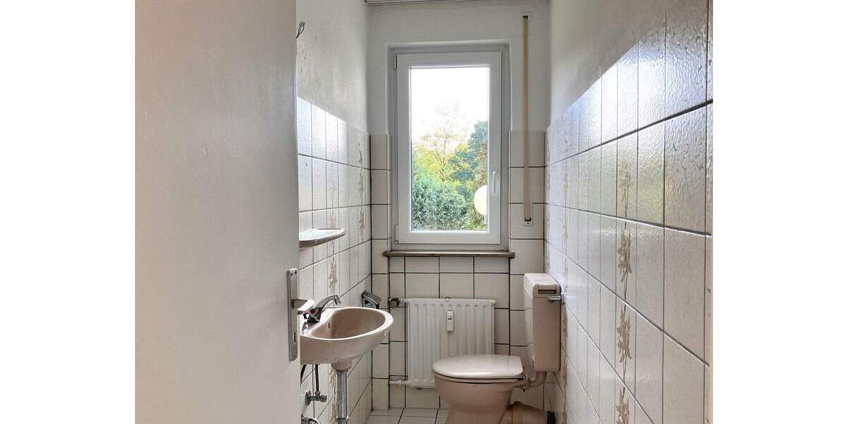 Etagenwohnung Kassel Harleshausen - 3 Zimmer, 95 m&sup2;, 830&euro; | Angebot:25733996