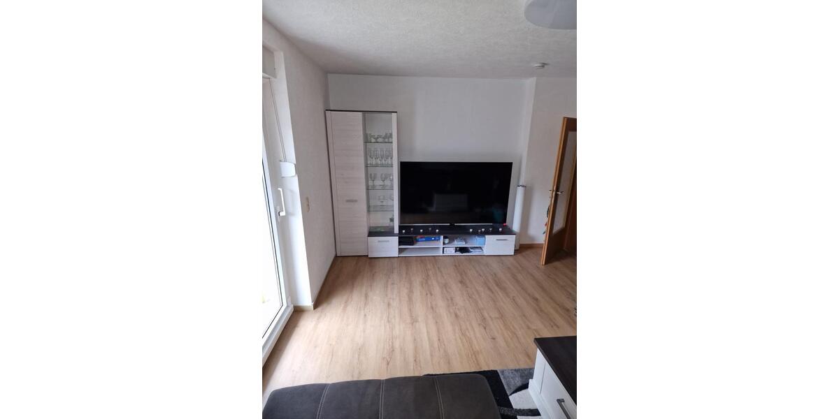 Erdgeschoßwohnung Felsberg - 3 Zimmer, 95 m&sup2;, 760&euro; | Angebot:25843147