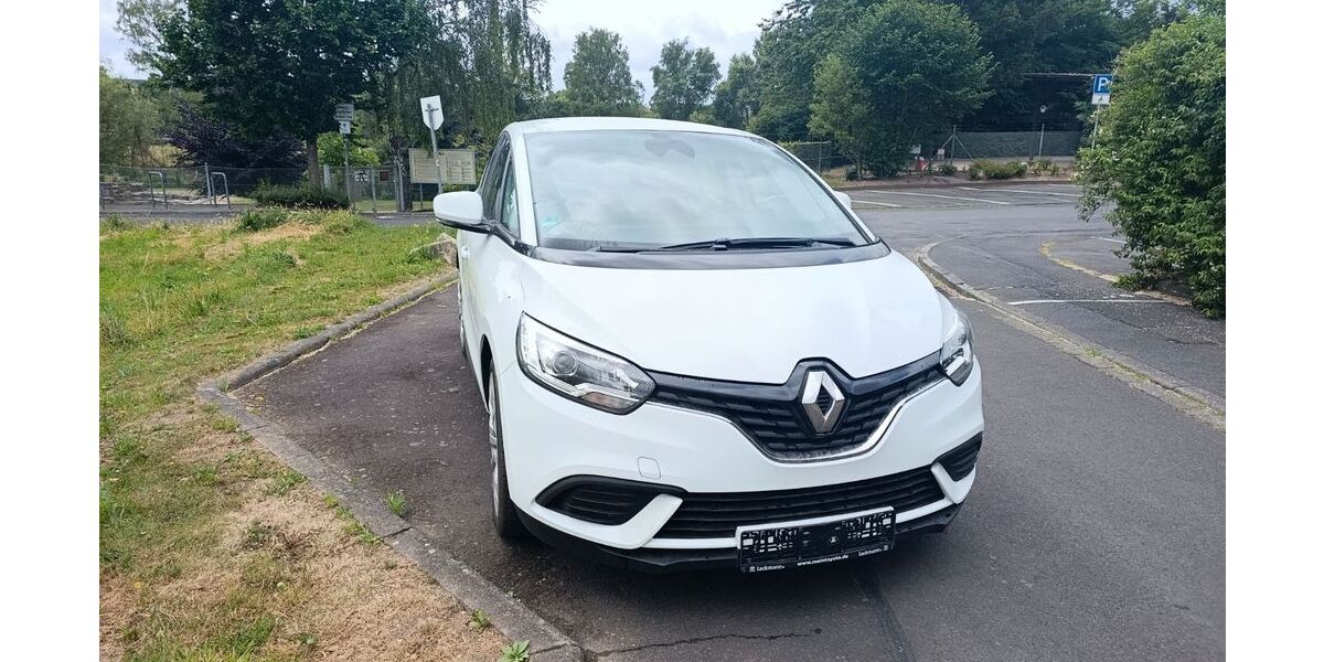 Renault Scenic 99.980 km 7.899 &euro; Kassel 34125