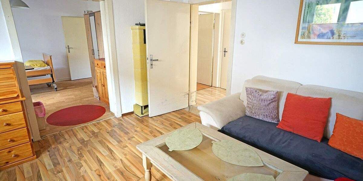 Mehrfamilienhaus, Wohnhaus Kaufungen / Oberkaufungen Oberkaufungen - 7 Zimmer, 202 m&sup2;, 280.000&euro; | Angebot:25771224