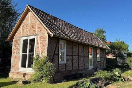 Haus Hann. Münden Gimte - 9 Zimmer, 240 m&sup2;, 275.000&euro; | Angebot:25777528