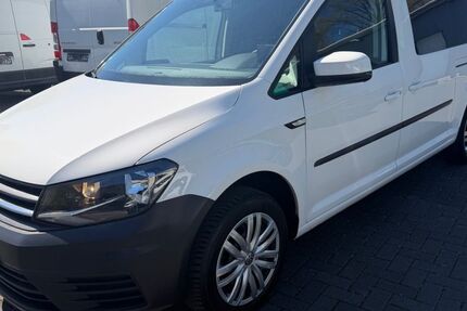 VW Caddy Maxi 199.973 km 10.700 &euro; Kaufungen (bei Kassel)­­­­­­­­­­­­ 34260