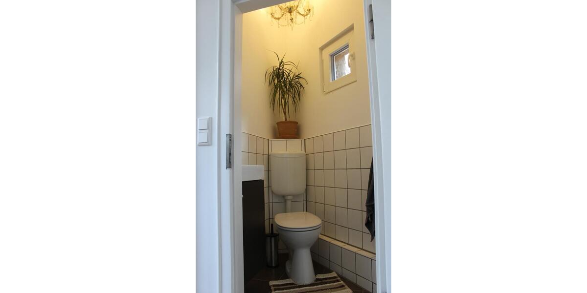 Dachgeschoßwohnung Kassel Südstadt - 3 Zimmer, 74 m&sup2;, 960&euro; | Angebot:26694093