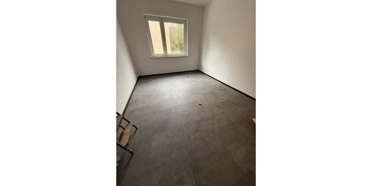 Erdgeschoßwohnung Kassel Fasanenhof - 3 Zimmer, 83 m&sup2;, 950&euro; | Angebot:26038492