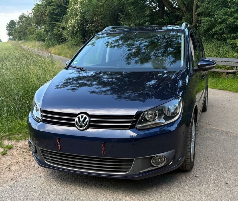 VW Touran 131.500 km 8.000 € Liebenau 34396