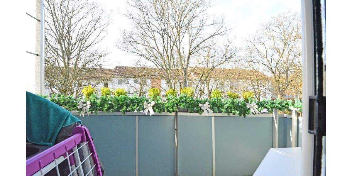 Vermietete 3-ZKB mit Balkon in ordentlicher Wohnlage von Niederzwehren 3 zimmer