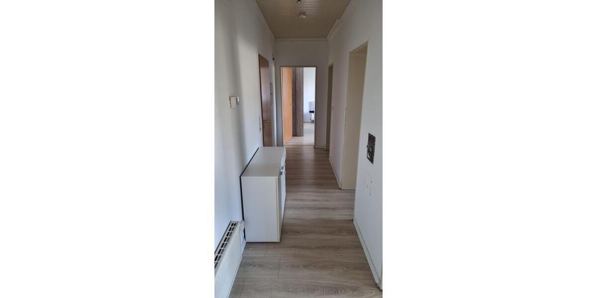 Etagenwohnung Kassel Südstadt - 2 Zimmer, 67 m&sup2;, 480&euro; | Angebot:25945218