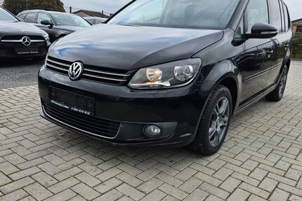 VW Touran 137.342 km 9.950 &euro; Calden 34379