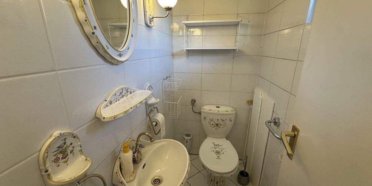 ***Charmantes Reiheneckhaus mit Garage, Terrasse und Garten*** 4 zimmer