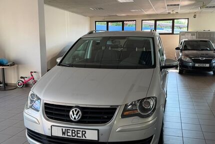 VW Touran 140.000 km 6.900 &euro; Hessisch Lichtenau 37235