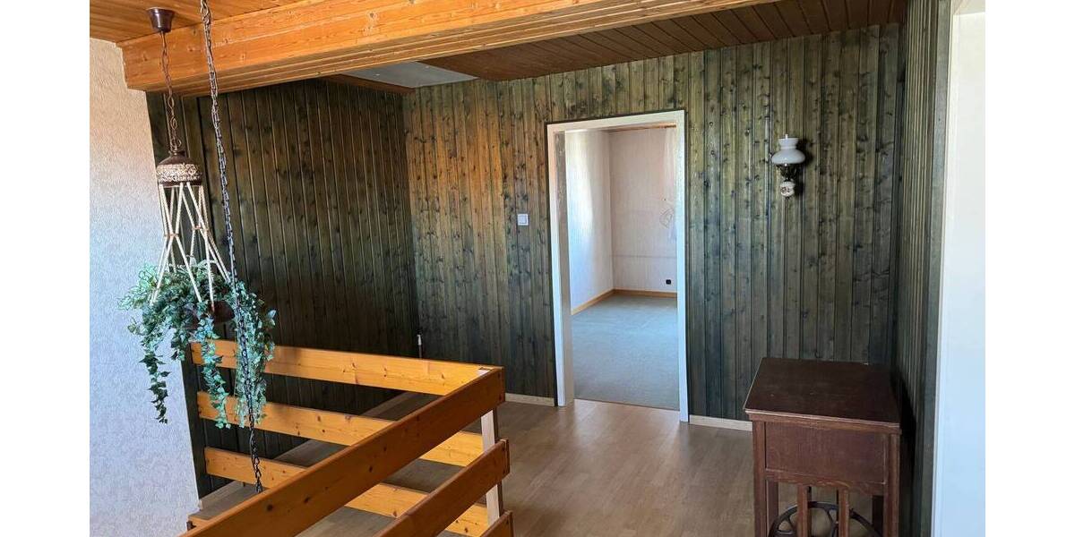 Mehrfamilienhaus, Wohnhaus Niestetal Sandershausen - 7 Zimmer, 203 m&sup2;, 299.000&euro; | Angebot:26450421