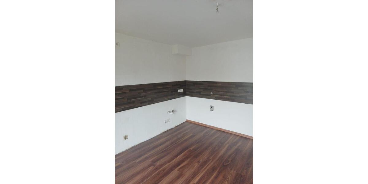 Etagenwohnung Kassel Philippinenhof-Warteberg - 3 Zimmer, 81 m&sup2;, 900&euro; | Angebot:26019504