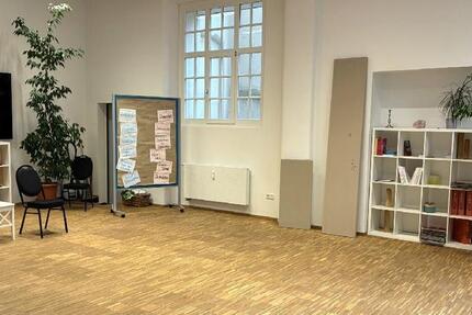 Außergewöhnliche, modernisierte Atelier- und Bürofläche mit guter Ausstattung - im Herzen der City zimmer