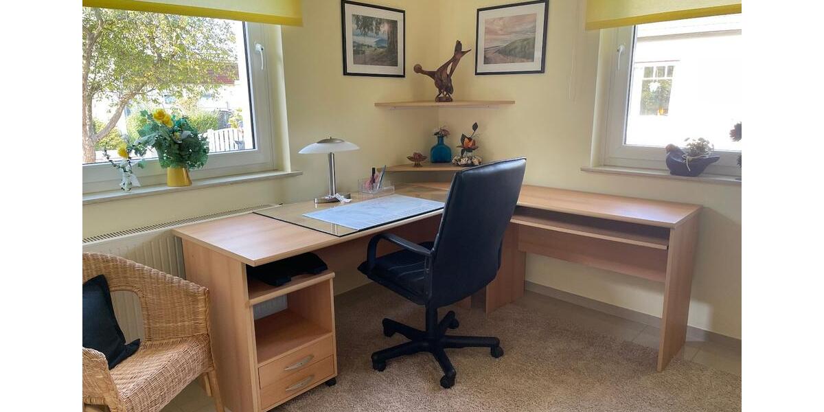 Einfamilienhaus Lohfelden - 3 Zimmer, 100 m&sup2;, 2.200&euro; | Angebot:25753736