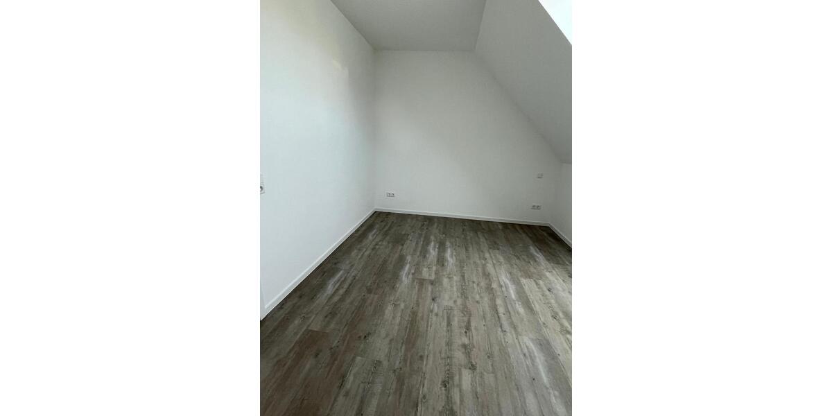 Dachgeschoßwohnung Kassel Bettenhausen - 3 Zimmer, 78 m&sup2;, 340.000&euro; | Angebot:24874759