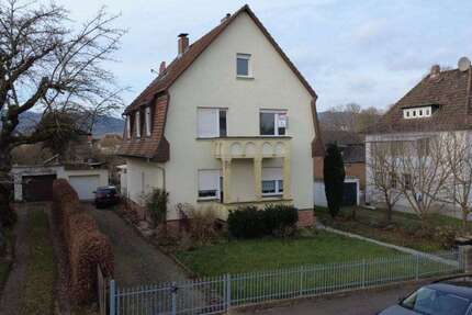 Haus zum Kaufen in Kassel 470.000 € 216 m² 8 zimmer